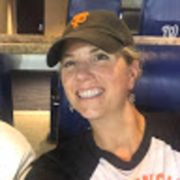 Meet your Posher, Gwynne - Picture 1 of 1